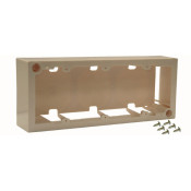 71226 - Cadre pour montage en saillie 45X135, Nbre de position 45x45mm : 3, Compatible : réf. 71226